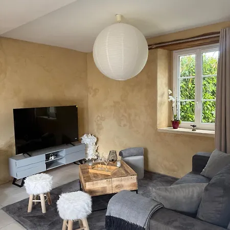 Fleur Des Pommiers, Pres Des Plages Du Debarquement Holiday home